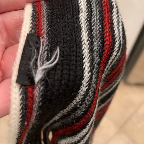 Scarf red, white and grey - Picture 3 of 3